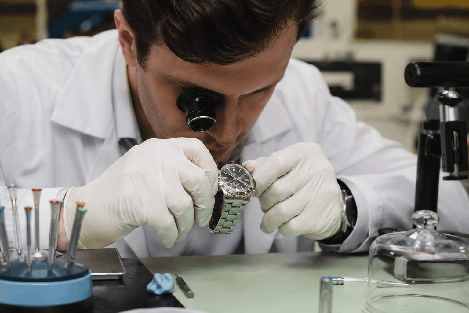 Crystal Replacement Bloomington MN for damaged watch crystalHD ()